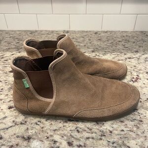 Sanuk Pair o Dice Mid Suede Sneaker Boots 11